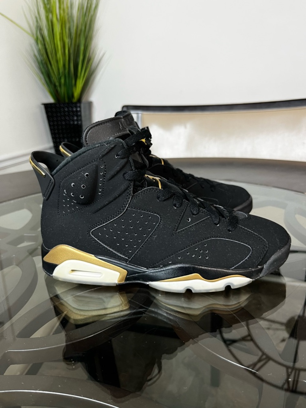 Nike Air Jordan 6 VI Retro
DMP 2020 Defining Moment
Black Sz 9.5
